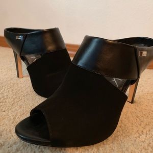 Calvin Klein peep toe